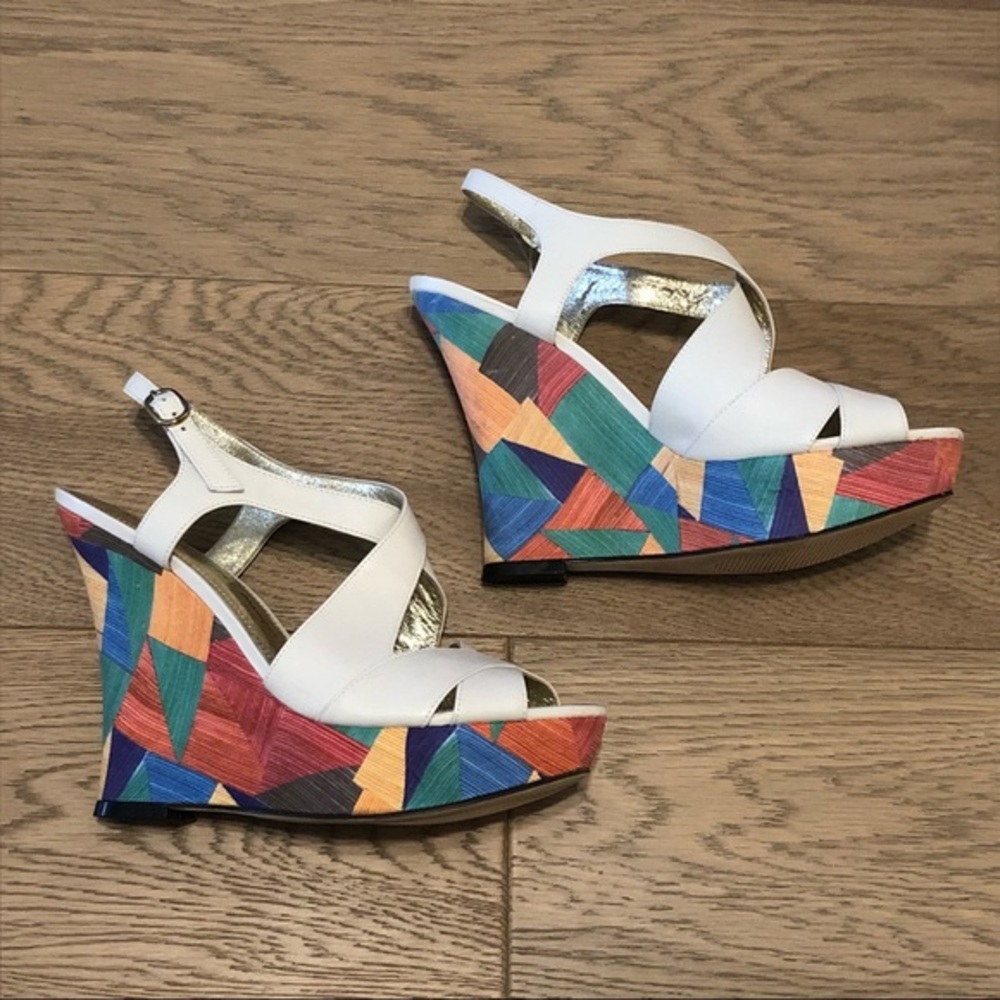 Adrianna Papell White Leather Wedge Sandal Sz 8.5